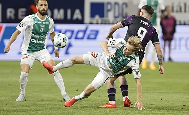 ONLINE: Jablonec - Slavia 1:0, trefil se Chramosta, hosté tlačí, ale šance nemají