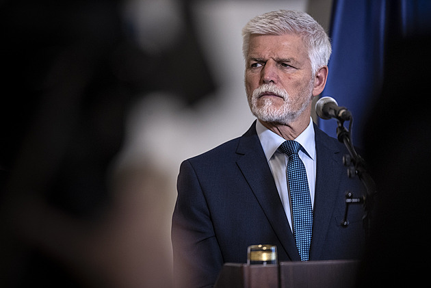 Zeptejte se prezidenta. Pavel v živém vysílání opět odpovídá na dotazy veřejnosti