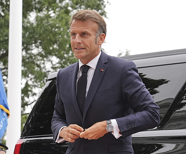 Státníci přijíždějí do Bílého domu. Zelenského podpoří Rutte, Stubb či Macron