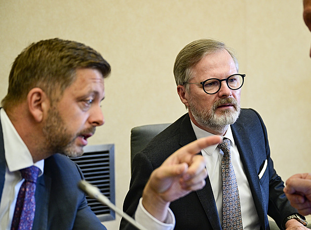 Vláda se sešla po letní pauze. Má jednat i o stavu nebezpečí u Hustopečí