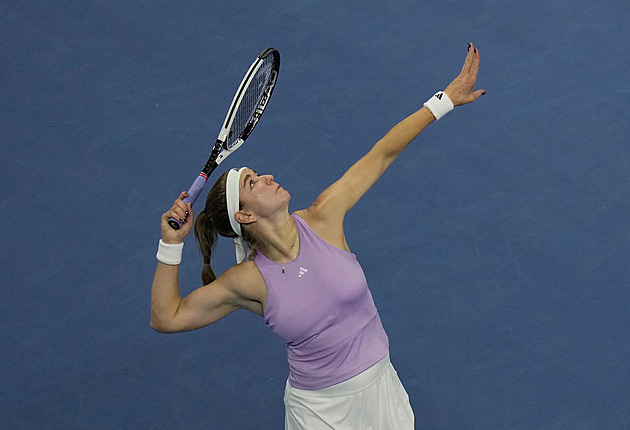 Muchová si poradila s Vondroušovou, v Ósace slaví postup Bouzková i Valentová