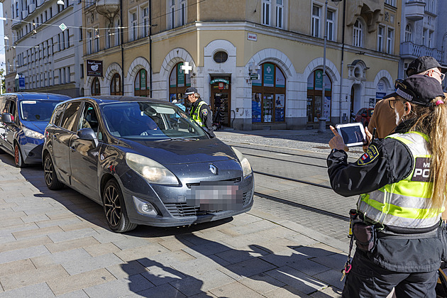 Bič na arogantní řidiče v centru Brna. U náměstí budou stát semafory s červenou