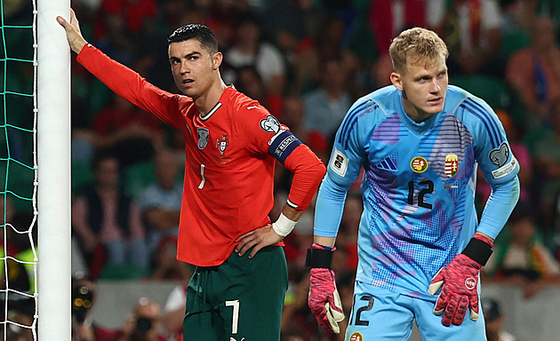 Ronaldo stanovil rekord kvalifikace. V Itálii se protestovalo, Angličané slaví postup