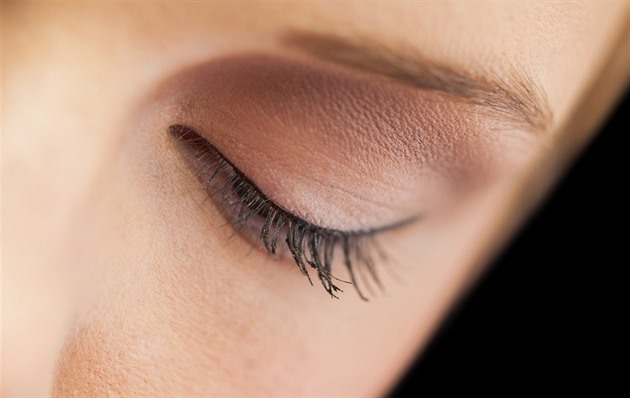 Pestré, barevné, zemité. Podzimní líčení není jen o hnědých odstínech