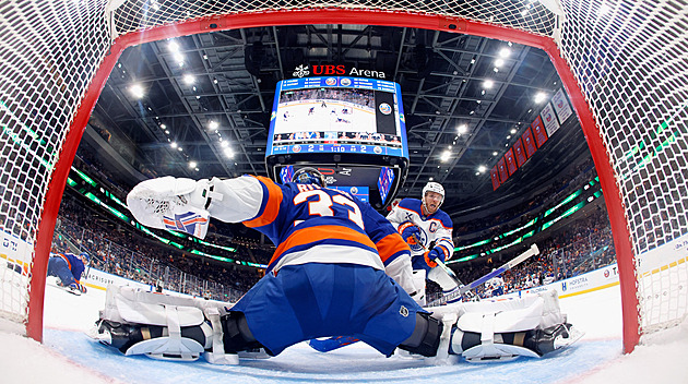 Čelit takto silnému útoku? Fenomenální. Rittich při své premiéře vychytal McDavida