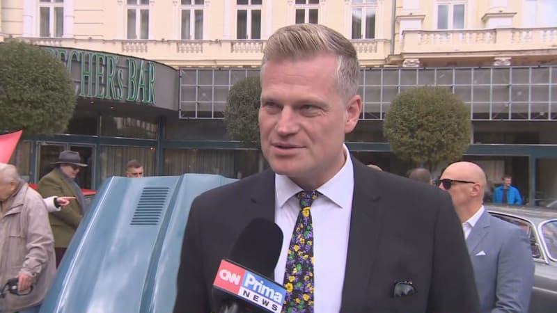 Turek EXKLUZIVNĚ z oslav 40. narozenin: Bilancuji, je to filmový život. Aféry? Jsem zvyklý