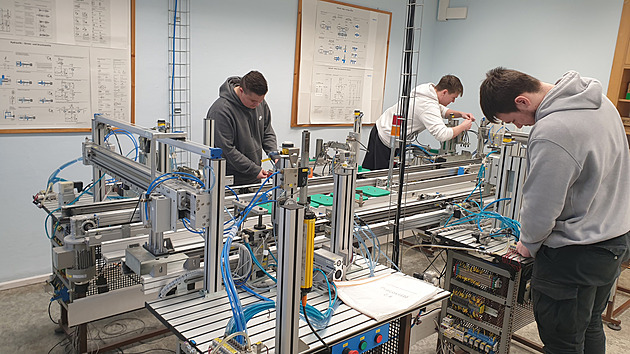 Studenti z plzeňského SOUE umí vzít za práci