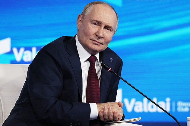 Putin navštívil ruské velitelství. Dostal hlášení o situaci v prostoru fronty