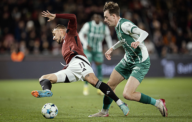 Sparta - Bohemians 2:1, tři góly neplatily, bláznivé derby rozhodla vlastní branka