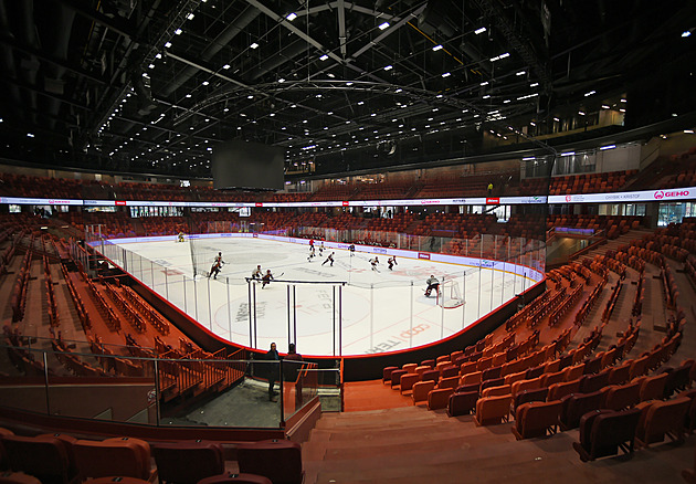 Další incident záhy po otevření jihlavské arény, fanoušci napadli člena ostrahy