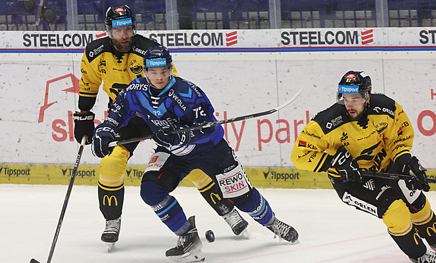 Extraligový obchod. Energie směnila Šíra za vítkovického útočníka Bambulu