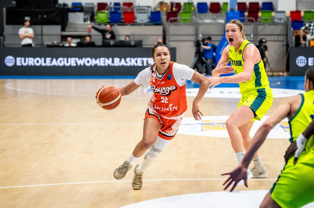 Po debaklu i dárek. Další výhra Bourges zajistila USK v Eurolize postup