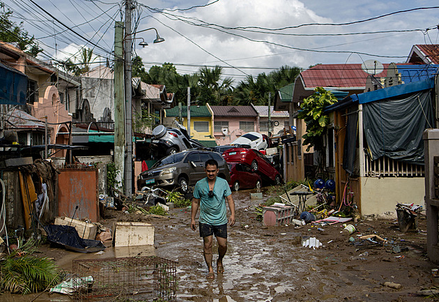 Tajfun Kalmaegi zdevastoval kus Filipín. Mrtvých je 85, desítky dalších se pohřešují