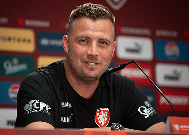 Dočasný kouč Köstl oznamuje nominaci fotbalistů na listopadové zápasy