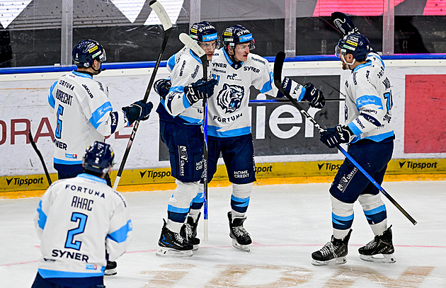 ONLINE: Sparta - Liberec 3:3. Hosté podruhé srovnávají, trefuje se Ivan