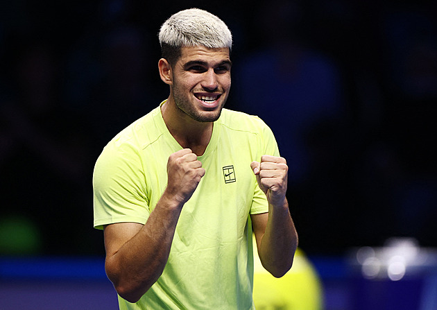 Na dosah semifinále i udržení trůnu. Alcaraz na Turnaji mistrů znovu vyhrál