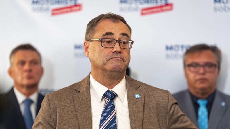 Německé barvy, kritizoval Šťastný olympijskou kolekci. Reagoval i biatlonista Krčmář