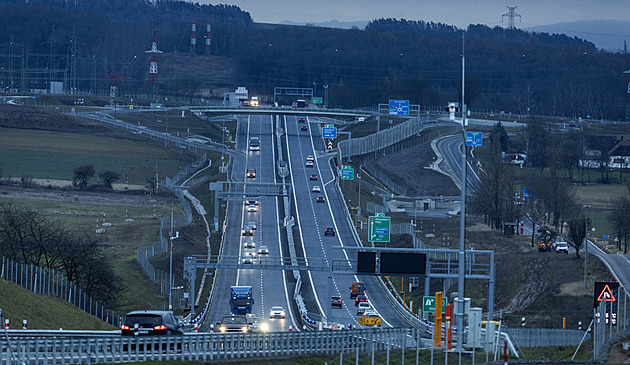 Kvůli vážné nehodě je uzavřená dálnice D4 na Písecku ve směru na Prahu