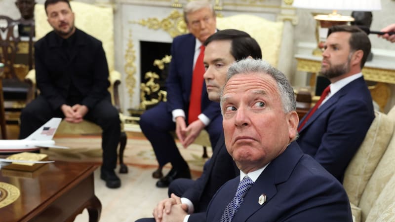 Witkoff radil Rusům, jak nabourat Trumpovo jednání se Zelenským. Šokující, říká exvelvyslanec