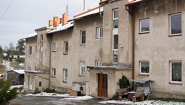 Přišel do hospody a měl krvavé ruce. Podle Mírovských podezřelý z vraždy už zabíjel