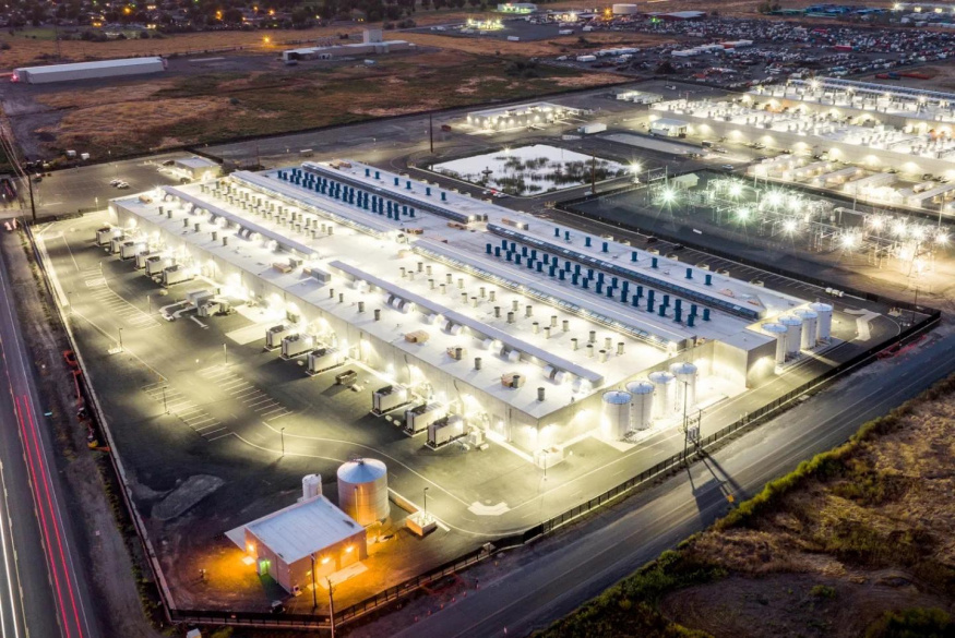 Jsou datacentra Amazonu rizikem pro zdraví? Experti upozorňují na spojitost s rakovinou i potraty