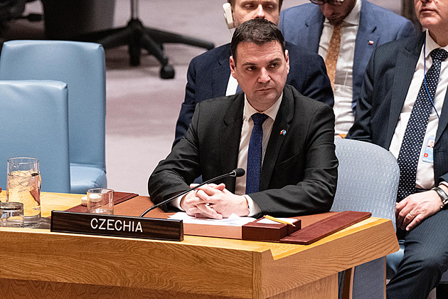 Snad se Macinkovou řečí inspiruje SPD, zní z opozice. Projev chválí i Pavlův poradce