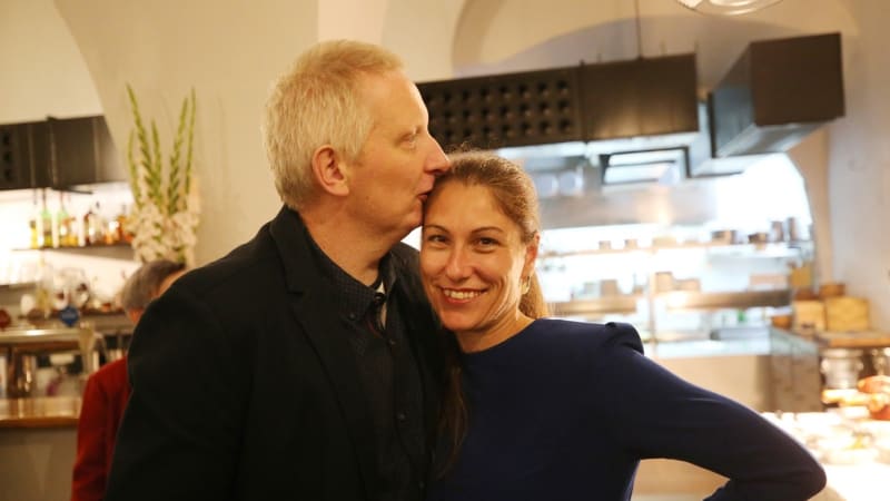 Rozvod mě vnitřně kouše, přiznala Decroix. Nebylo by fér se před sebou schovávat