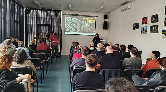 Ztracený snubní prsten i 3D modely popisují cestu Bílovce od hradu k renesančnímu sídlu