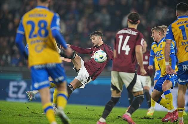 ONLINE: Teplice - Sparta 0:0, úvod bez šancí i střel. Hosté vytrvale kombinují