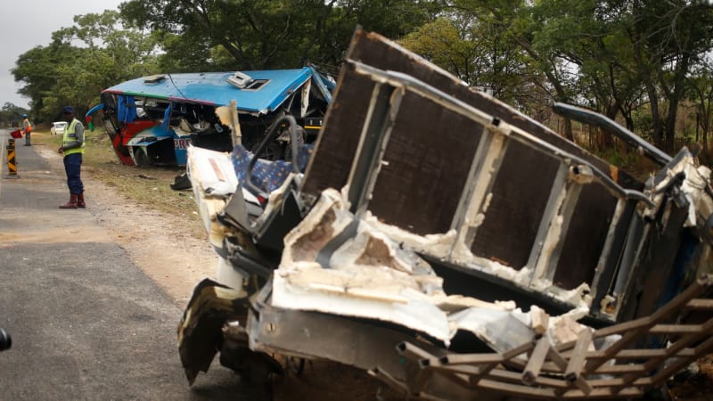 Smrtelná nehoda v Zimbabwe: Při srážce vlaku s autobusem zemřelo několik lidí, včetně dětí